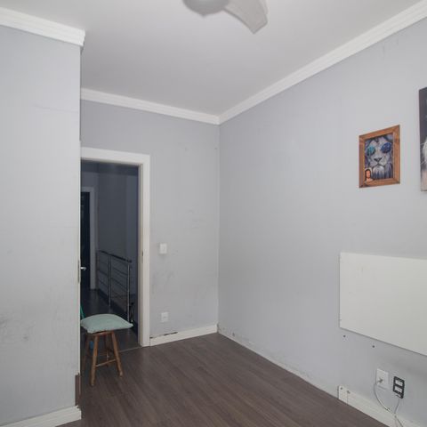 Casa à venda com 82m², 2 quartos e 2 vagas Casa à venda com 82m², 2 quartos e 2 vagasSuite 1