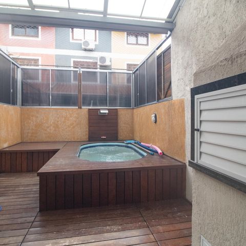 Casa à venda com 82m², 2 quartos e 2 vagas Casa à venda com 82m², 2 quartos e 2 vagasÁrea Externa