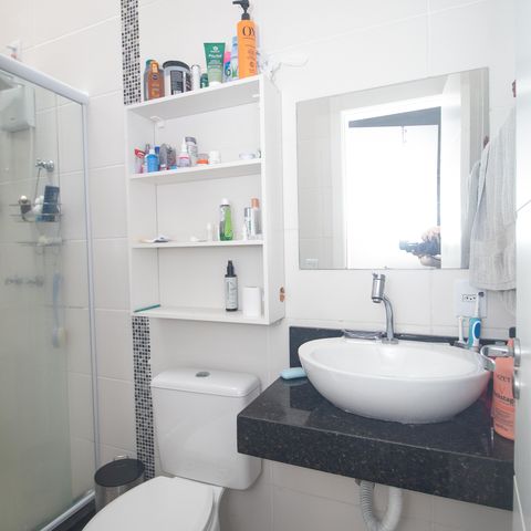Casa à venda com 82m², 2 quartos e 2 vagas Casa à venda com 82m², 2 quartos e 2 vagasBanheiro da Suíte 2