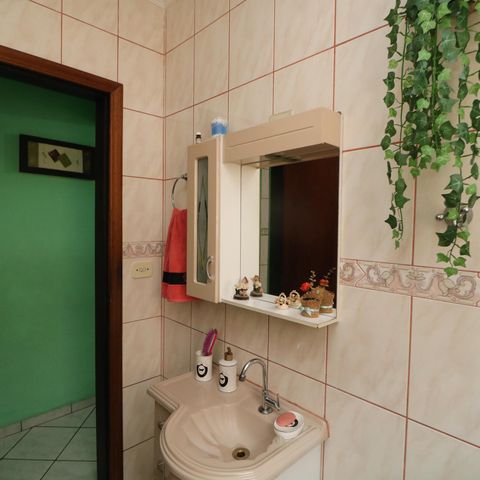Casa à venda com 130m², 3 quartos e 1 vagaLavabo