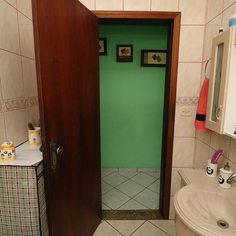 Casa à venda com 130m², 3 quartos e 1 vagaLavabo