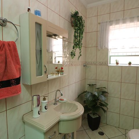 Casa à venda com 130m², 3 quartos e 1 vagaLavabo