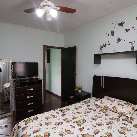 Casa à venda com 130m², 3 quartos e 1 vagaQuarto 1