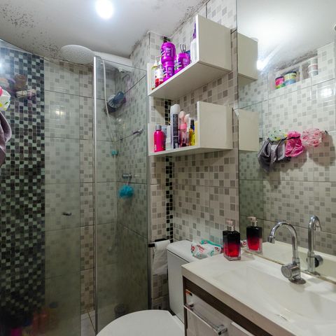 Apartamento à venda com 59m², 3 quartos e 1 vaga Apartamento à venda com 59m², 3 quartos e 1 vagaBanheiro