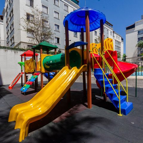 Apartamento à venda com 59m², 3 quartos e 1 vaga Apartamento à venda com 59m², 3 quartos e 1 vagaÁrea comum - Playground