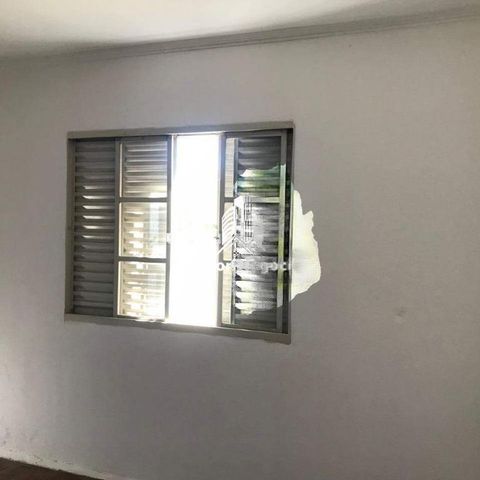Casa à venda com 210m², 6 quartos e 2 vagas