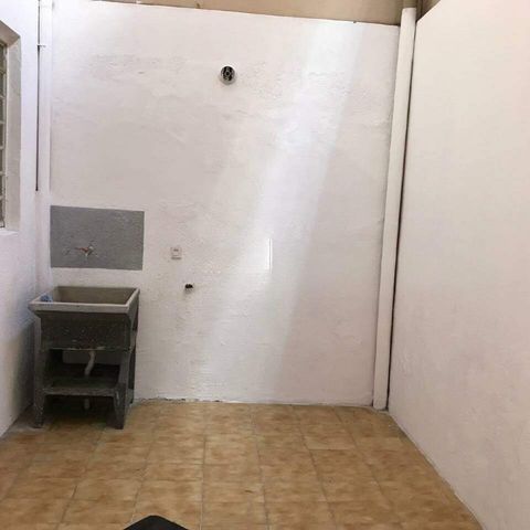 Casa à venda com 210m², 6 quartos e 2 vagas