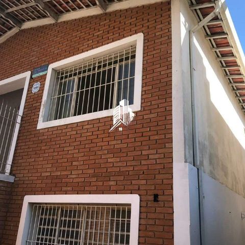 Casa à venda com 210m², 6 quartos e 2 vagas
