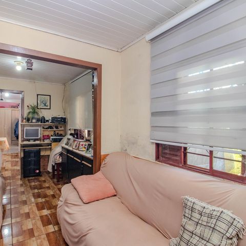Casa à venda com 65m², 2 quartos e 1 vaga Casa à venda com 65m², 2 quartos e 1 vagaSala