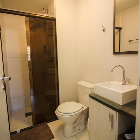 Apartamento à venda com 56m², 2 quartos e 1 vaga Apartamento à venda com 56m², 2 quartos e 1 vagaBanheiro Social