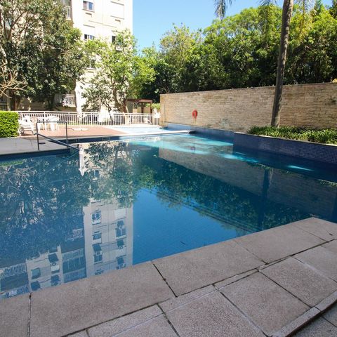 Apartamento à venda com 56m², 2 quartos e 1 vaga Apartamento à venda com 56m², 2 quartos e 1 vagaÁrea comum - Piscina