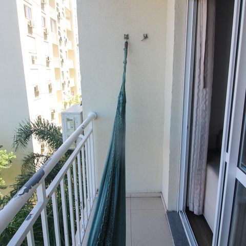 Apartamento à venda com 56m², 2 quartos e 1 vaga Apartamento à venda com 56m², 2 quartos e 1 vagaSacada da Sala