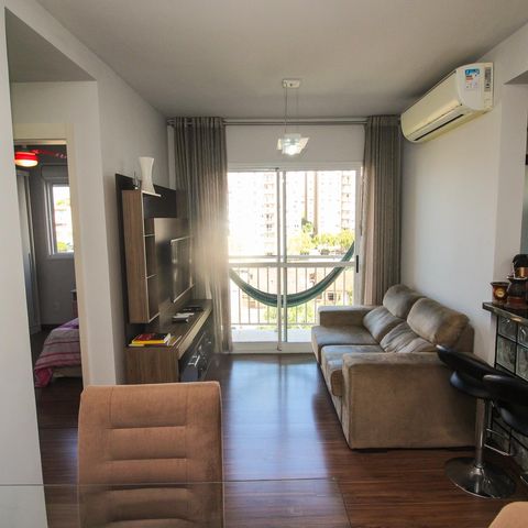 Apartamento à venda com 56m², 2 quartos e 1 vaga Apartamento à venda com 56m², 2 quartos e 1 vagaSala