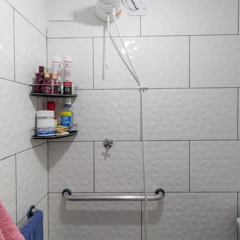 Casa à venda com 200m², 7 quartos e 5 vagas Casa à venda com 200m², 7 quartos e 5 vagasBanheiro