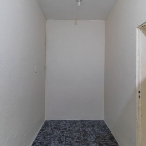 Casa à venda com 200m², 7 quartos e 5 vagas Casa à venda com 200m², 7 quartos e 5 vagasSalão
