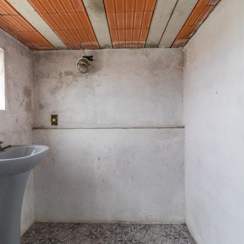 Casa à venda com 200m², 7 quartos e 5 vagas Casa à venda com 200m², 7 quartos e 5 vagasBanheiro Externo