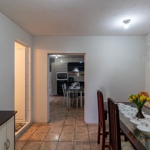Casa à venda com 200m², 7 quartos e 5 vagas Casa à venda com 200m², 7 quartos e 5 vagasSala de Jantar