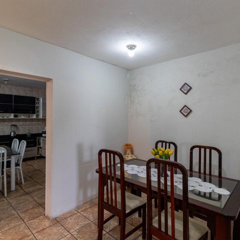 Casa à venda com 200m², 7 quartos e 5 vagas Casa à venda com 200m², 7 quartos e 5 vagasSala de Jantar