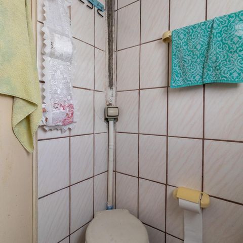 Casa à venda com 200m², 7 quartos e 5 vagas Casa à venda com 200m², 7 quartos e 5 vagasBanheiro Suíte 1