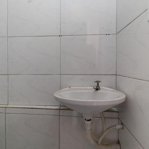 Casa à venda com 200m², 7 quartos e 5 vagas Casa à venda com 200m², 7 quartos e 5 vagasSalão - Banheiro