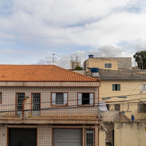Casa à venda com 200m², 7 quartos e 5 vagas Casa à venda com 200m², 7 quartos e 5 vagasEdícula - Vista Varanda