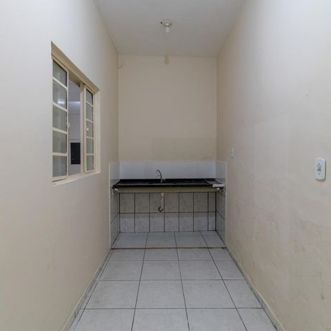 Casa à venda com 200m², 7 quartos e 5 vagas Casa à venda com 200m², 7 quartos e 5 vagasSalão