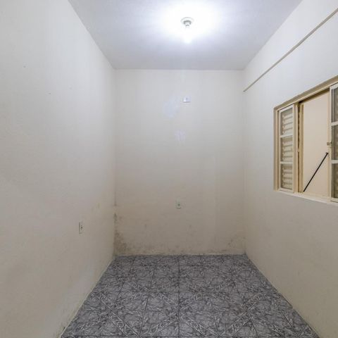 Casa à venda com 200m², 7 quartos e 5 vagas Casa à venda com 200m², 7 quartos e 5 vagasSalão