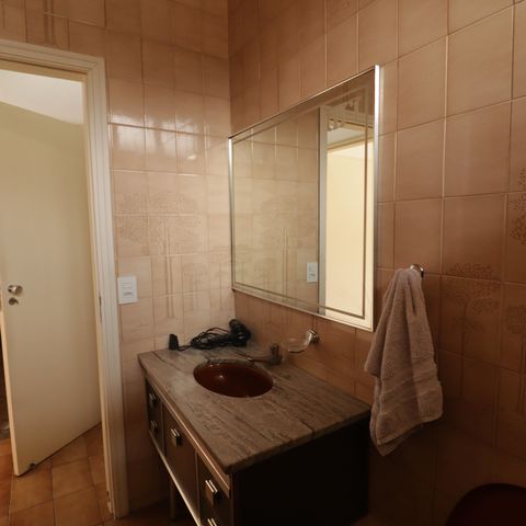 Casa para alugar com 180m², 3 quartos e 2 vagas Casa para alugar com 180m², 3 quartos e 2 vagasBanheiro Social
