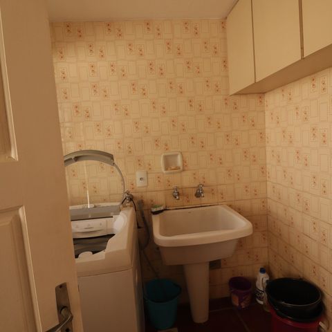 Casa para alugar com 180m², 3 quartos e 2 vagas Casa para alugar com 180m², 3 quartos e 2 vagasÁrea de Serviço