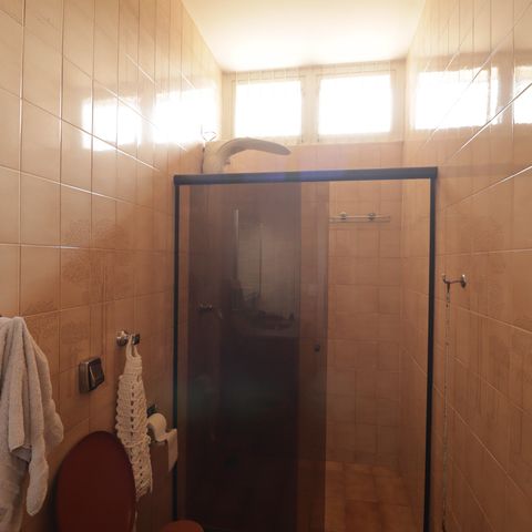 Casa para alugar com 180m², 3 quartos e 2 vagas Casa para alugar com 180m², 3 quartos e 2 vagasBanheiro Social