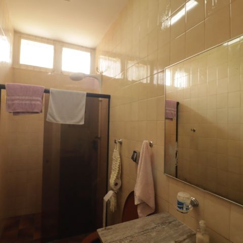 Casa para alugar com 180m², 3 quartos e 2 vagas Casa para alugar com 180m², 3 quartos e 2 vagasBanheiro da Suíte