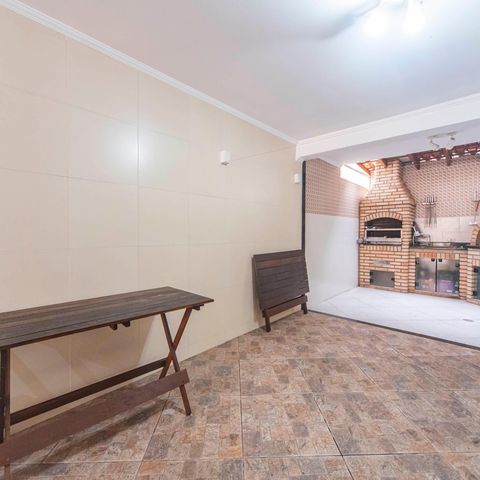 Casa para alugar com 190m², 3 quartos e 3 vagas Casa para alugar com 190m², 3 quartos e 3 vagasÁrea Gourmet