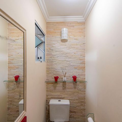 Casa para alugar com 190m², 3 quartos e 3 vagas Casa para alugar com 190m², 3 quartos e 3 vagasLavabo