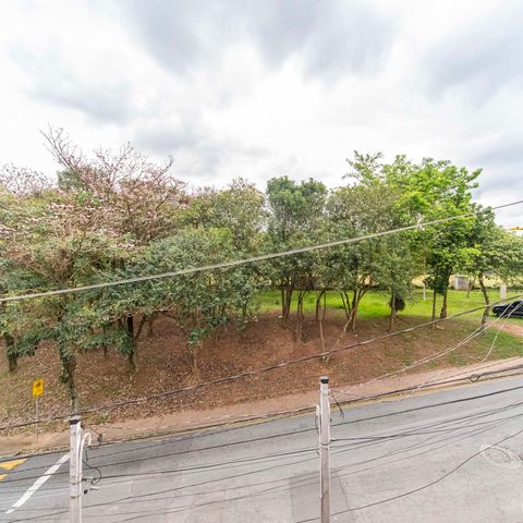 Casa para alugar com 190m², 3 quartos e 3 vagas Casa para alugar com 190m², 3 quartos e 3 vagasVista da Varanda do Quarto 3