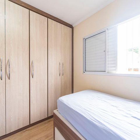 Casa para alugar com 190m², 3 quartos e 3 vagas Casa para alugar com 190m², 3 quartos e 3 vagasQuarto 2