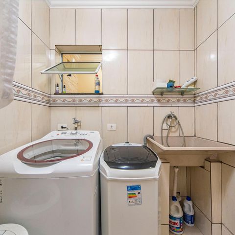 Casa para alugar com 190m², 3 quartos e 3 vagas Casa para alugar com 190m², 3 quartos e 3 vagasÁrea de Serviço