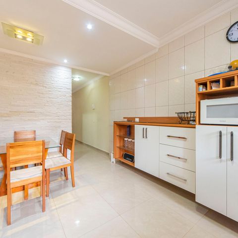 Casa para alugar com 190m², 3 quartos e 3 vagas Casa para alugar com 190m², 3 quartos e 3 vagasCozinha