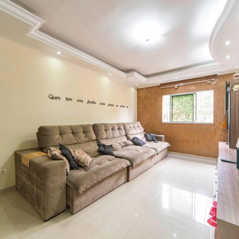 Casa para alugar com 190m², 3 quartos e 3 vagas Casa para alugar com 190m², 3 quartos e 3 vagasSala