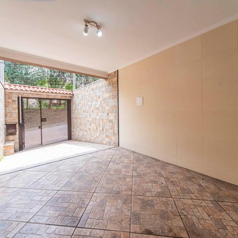 Casa para alugar com 190m², 3 quartos e 3 vagas Casa para alugar com 190m², 3 quartos e 3 vagasGaragem