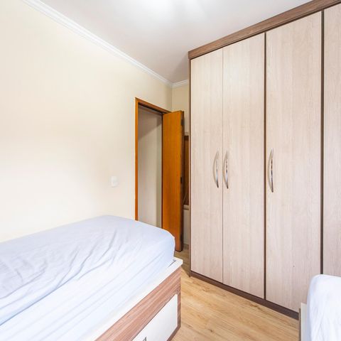 Casa para alugar com 190m², 3 quartos e 3 vagas Casa para alugar com 190m², 3 quartos e 3 vagasQuarto 2