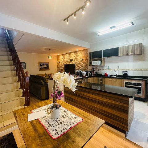 Casa à venda com 80m², 2 quartos e 1 vaga Casa à venda com 80m², 2 quartos e 1 vagaCozinha 1