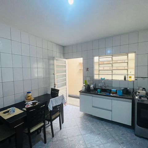 Casa à venda com 80m², 2 quartos e 1 vaga Casa à venda com 80m², 2 quartos e 1 vagaCozinha 2