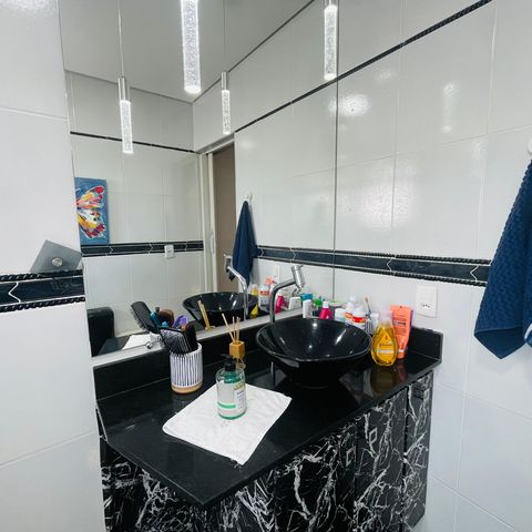Casa à venda com 80m², 2 quartos e 1 vaga Casa à venda com 80m², 2 quartos e 1 vagaBanheiro 3