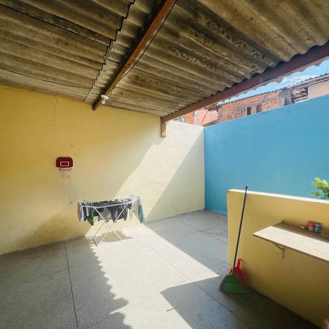 Casa à venda com 80m², 2 quartos e 1 vaga Casa à venda com 80m², 2 quartos e 1 vagaÁrea de Serviço