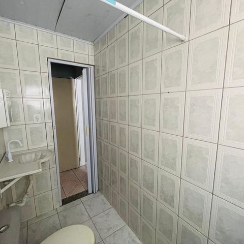 Casa à venda com 80m², 2 quartos e 1 vaga Casa à venda com 80m², 2 quartos e 1 vagaBanheiro 2