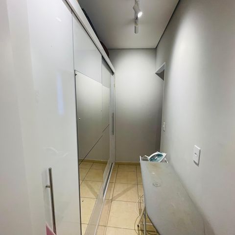 Casa à venda com 80m², 2 quartos e 1 vaga Casa à venda com 80m², 2 quartos e 1 vagaCloset