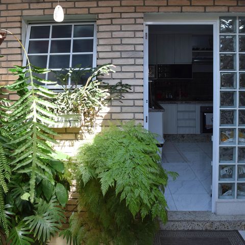 Casa à venda com 252m², 4 quartos e 3 vagas Casa à venda com 252m², 4 quartos e 3 vagasÁrea comum