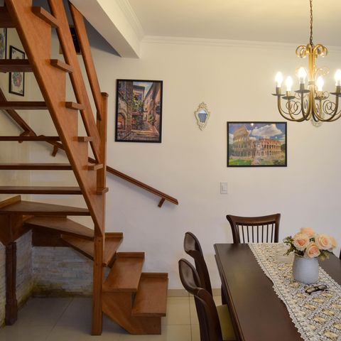 Casa à venda com 252m², 4 quartos e 3 vagas Casa à venda com 252m², 4 quartos e 3 vagasSala de Jantar