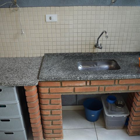 Casa à venda com 252m², 4 quartos e 3 vagas Casa à venda com 252m², 4 quartos e 3 vagasÁrea comum