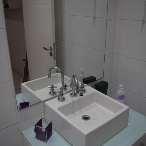 Casa à venda com 252m², 4 quartos e 3 vagas Casa à venda com 252m², 4 quartos e 3 vagasBanheiro da Suíte 3